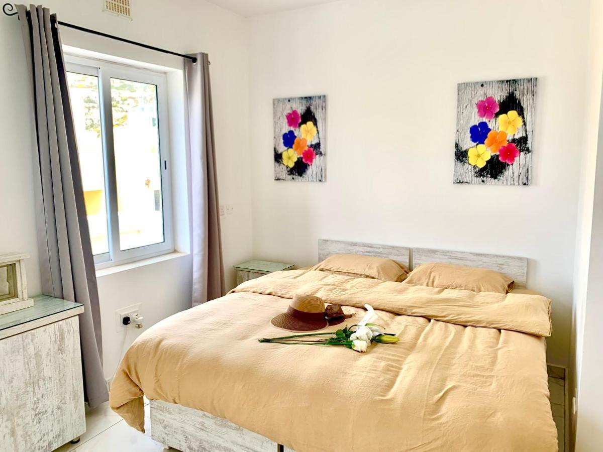 Private Bedroom With Balcony In A Shared Apartment At The Bay Of Ксленді Екстер'єр фото