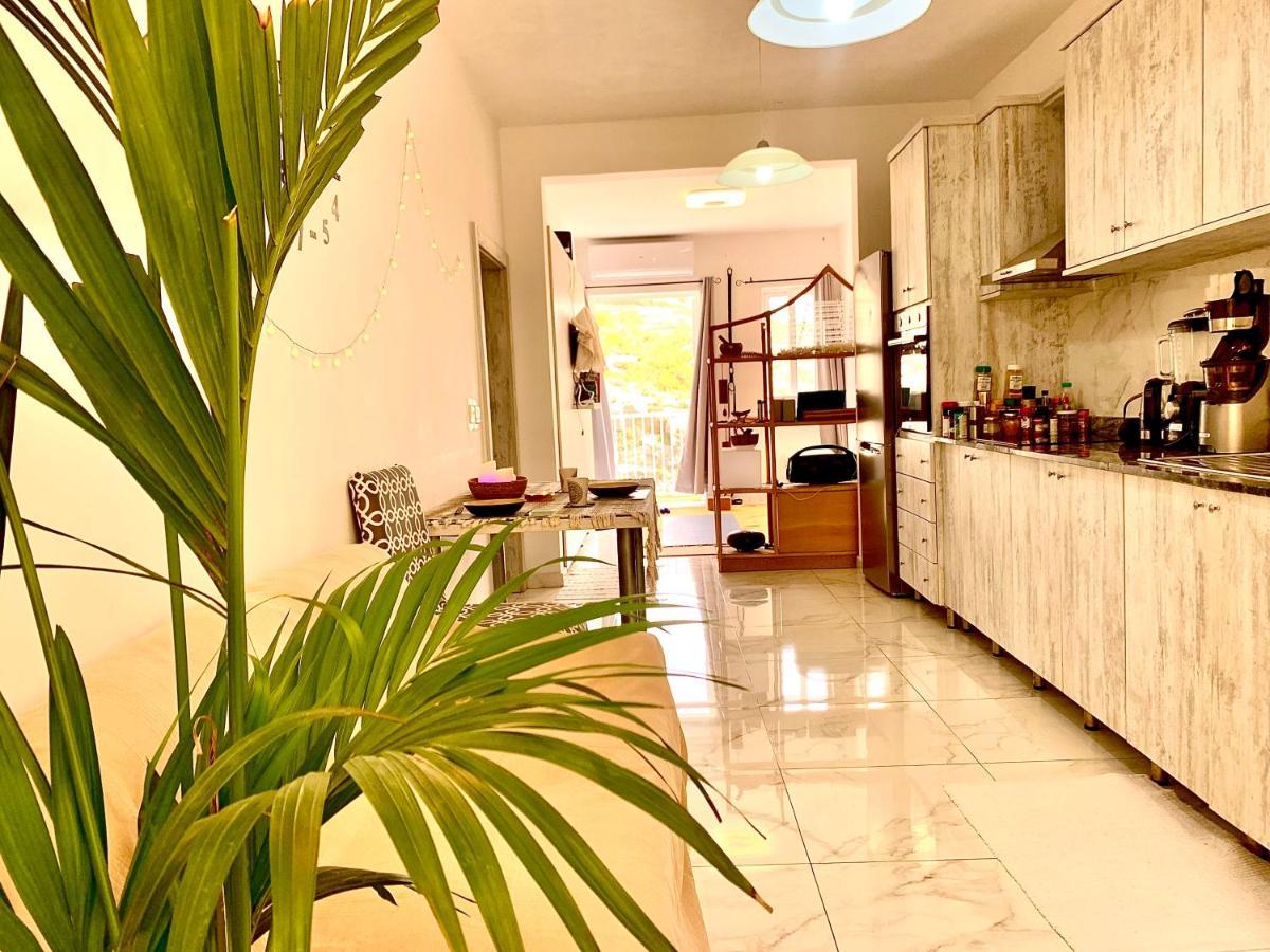Private Bedroom With Balcony In A Shared Apartment At The Bay Of Ксленді Екстер'єр фото